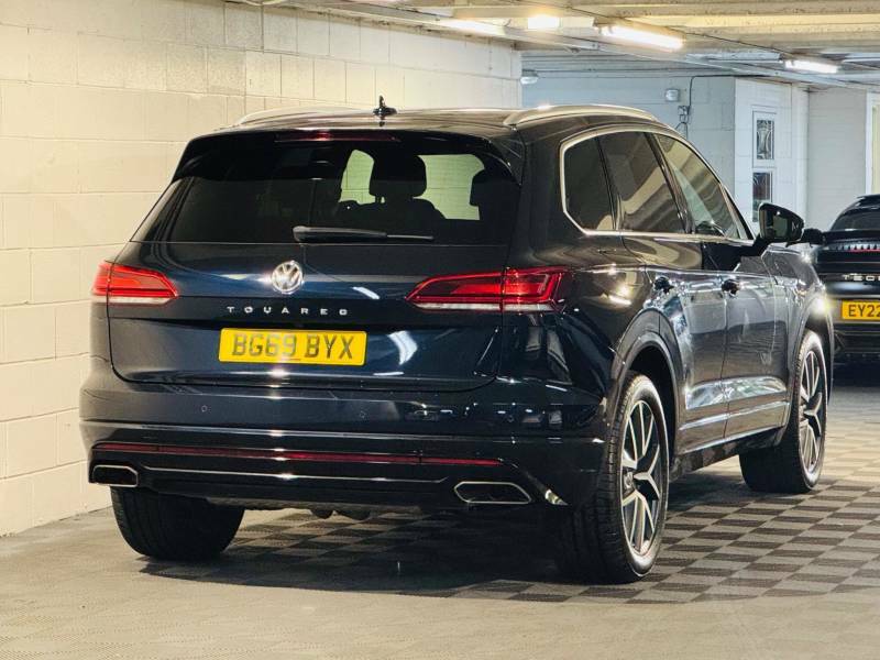 Volkswagen Touareg 3.0 V6 Tsi 4Motion R-line Tip - 2019 69 BG69BYX Blue #4