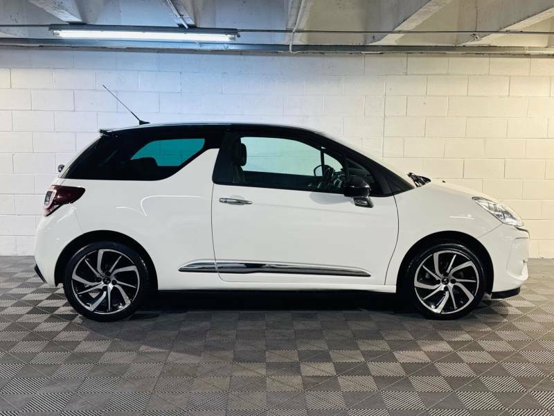 DS DS 3 1.2 Puretech 82 Connected Chic - 2018 18 YP18HGE White #5
