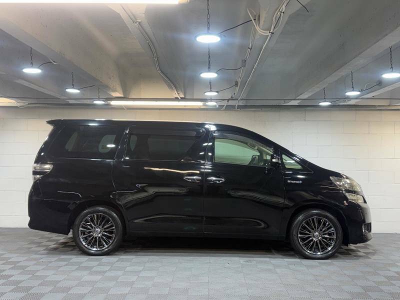 Toyota Vellfire Golden Eyes 37,000 Miles Only 37K Black #5