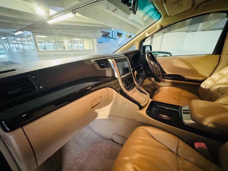 Toyota Vellfire Golden Eyes 37,000 Miles Only 37K Black #9