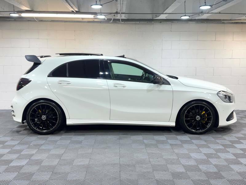 Mercedes-Benz A Class A160 Amg Line Premium Plus - 2017 67 FV67FVO White #5