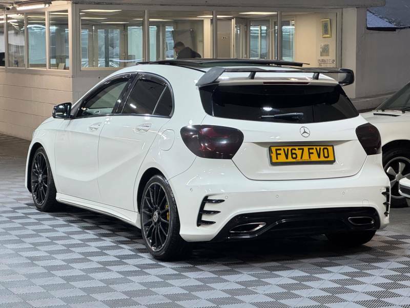 Mercedes-Benz A Class A160 Amg Line Premium Plus - 2017 67 FV67FVO White #3