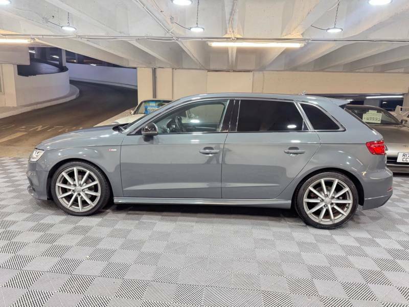 Audi A3 1.5 Tfsi Black Edition S Tronic - 2018 18 WO18WWR Grey #2