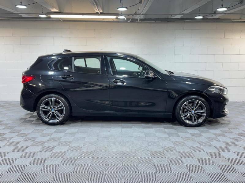 BMW 1 Series 118I 136 Sport Step - 2022 71 EJ71UER Black #5