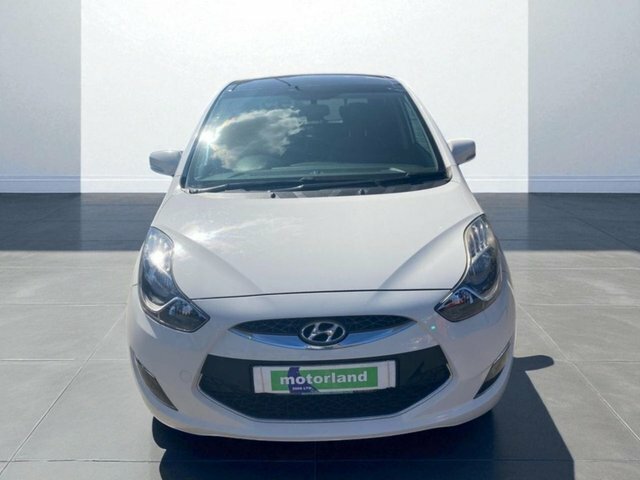 Hyundai Ix20 Style Hatchback White #5