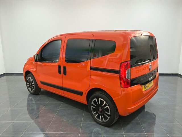 Fiat Qubo Lounge Mpv Red #4