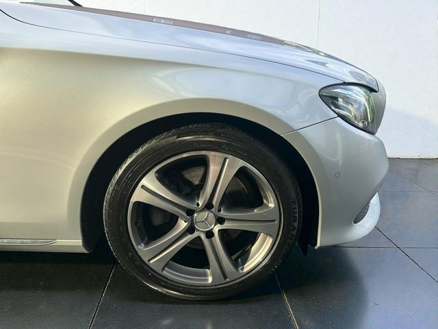 Mercedes-Benz E Class E220d Se Saloon WO68CGU Silver #2