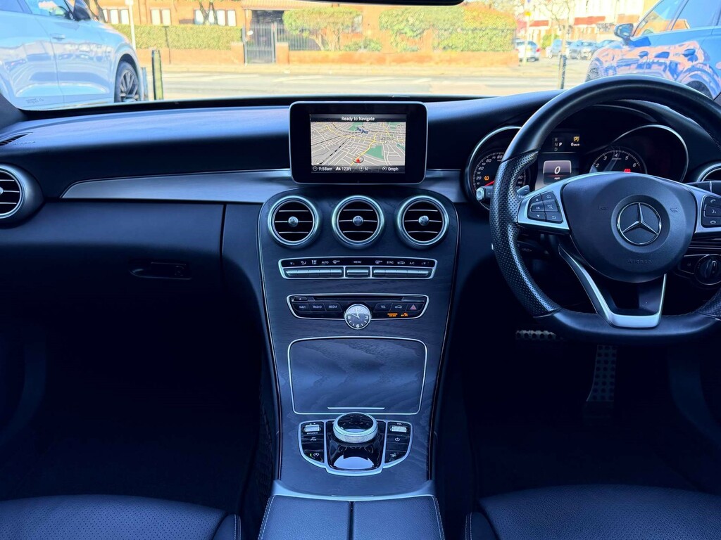 Mercedes-Benz 300 C Amg Line Premium Black #19