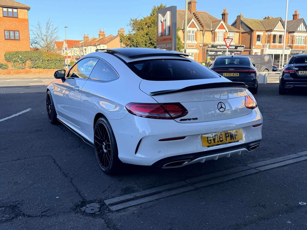 Mercedes-Benz 300 C Amg Line Premium Black #7
