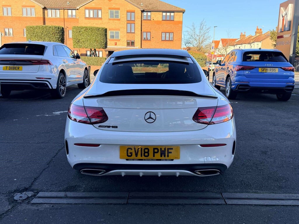 Mercedes-Benz 300 C Amg Line Premium Black #8