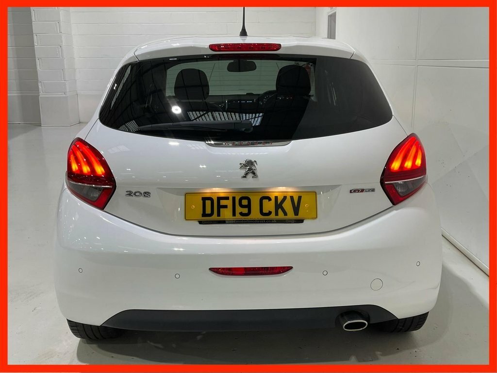 Peugeot 208 1.2 Puretech Gpf Gt Line Hatchback Eat White #4