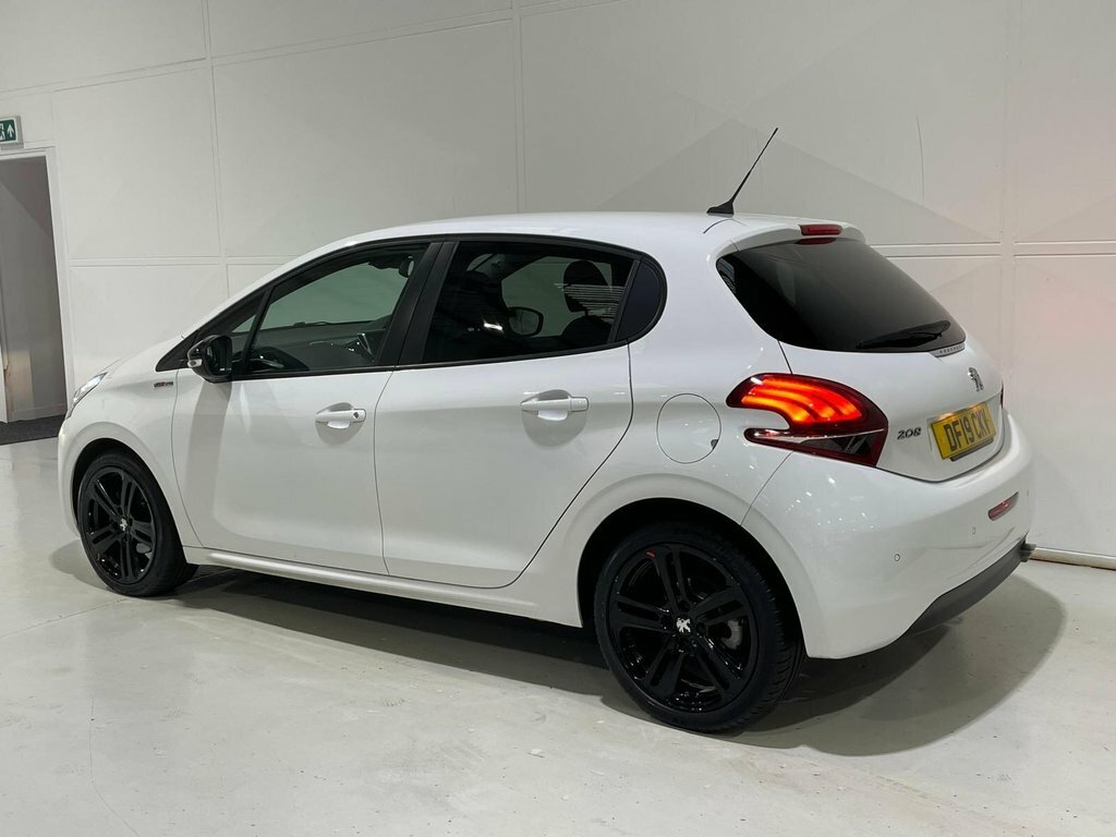 Peugeot 208 1.2 Puretech Gpf Gt Line Hatchback Eat White #5