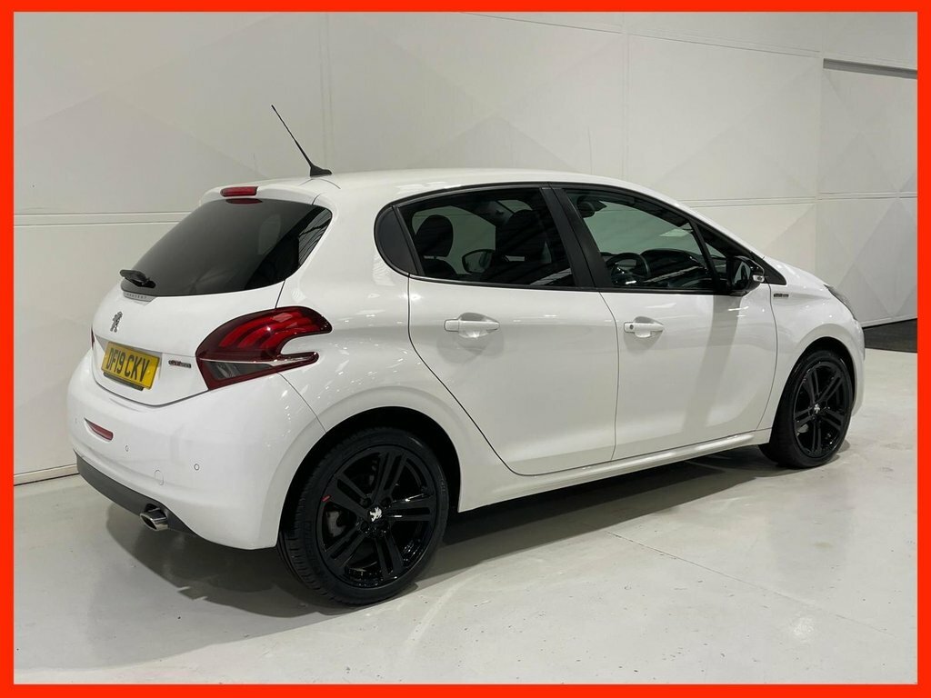 Peugeot 208 1.2 Puretech Gpf Gt Line Hatchback Eat White #3