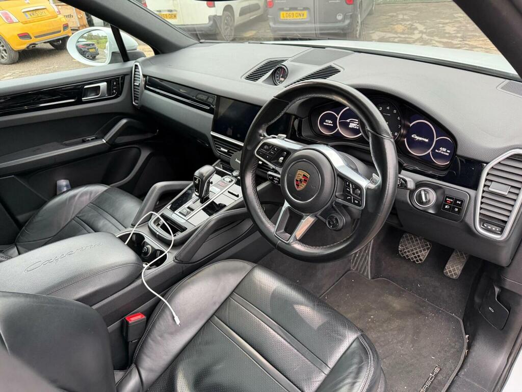 Porsche Cayenne 3.0T V6 Tiptronics 4Wd Euro 6 Ss YG69JPP White #3