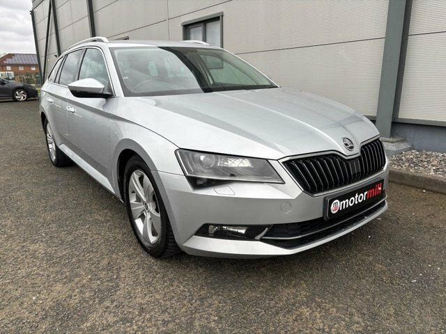 Skoda Superb 2.0 Tdi Se L Executive Estate 4W Silver