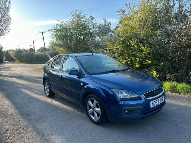 Ford Focus Zetec Climate Hatchback NC57XHF Blue #2