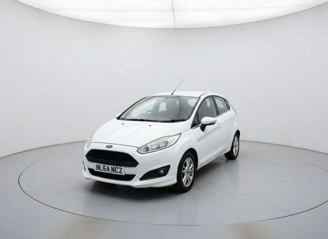 Ford Fiesta Zetec Hatchback NL64NCZ White #2