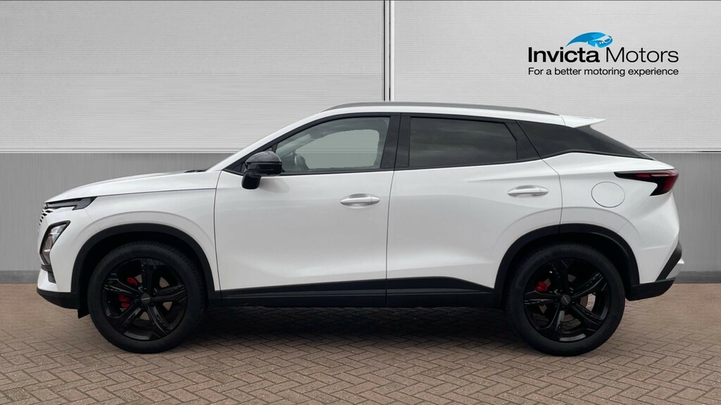 Omoda 5 Petrol Noble GJ75OFY White #6