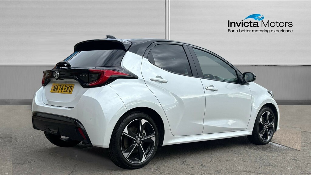 Toyota Yaris 1.5 Hybrid 130Hp Premiere Edition NA74EKD Black #3
