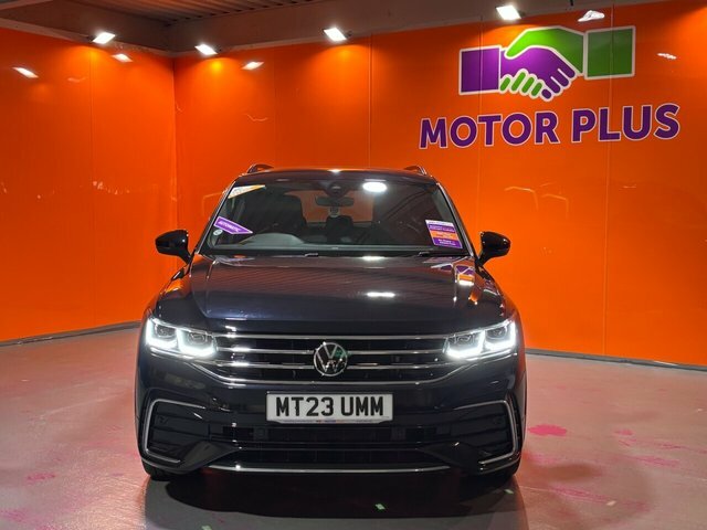 Volkswagen Tiguan 1.5 R-line Tsi Dsg 148 Bhp Huge Specification. MT23UMM Black #2