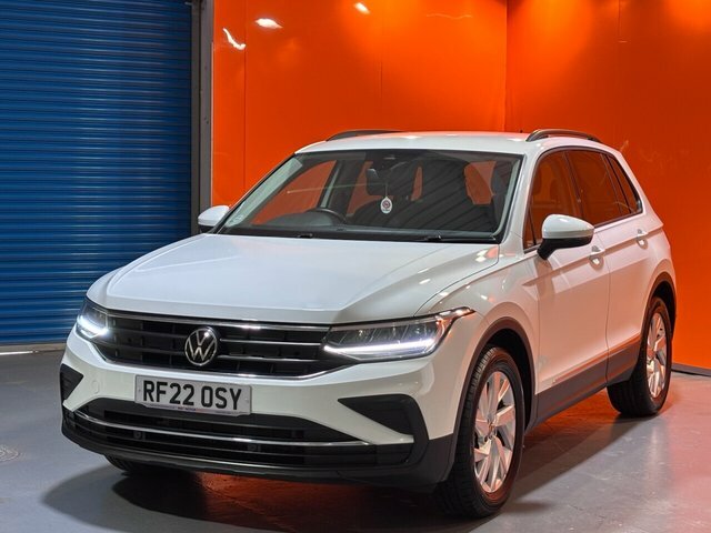 Volkswagen Tiguan 1.5 Tsi Life Suv Euro 6 S S 1 RF22OSY White #3
