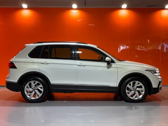 Volkswagen Tiguan 1.5 Tsi Life Suv Euro 6 S S 1 RF22OSY White #4