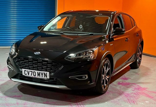 Ford Focus 1.0T Ecoboost Active X Vignale Hatchback Petro CV70MYN Black #2