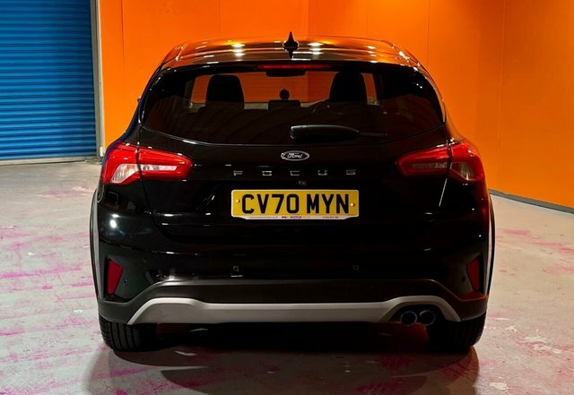 Ford Focus 1.0T Ecoboost Active X Vignale Hatchback Petro CV70MYN Black #3
