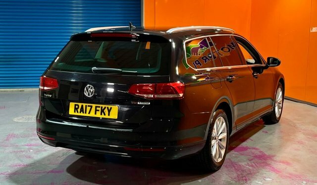 Volkswagen Passat 1.6 Tdi Se Business Estate Euro Black #6