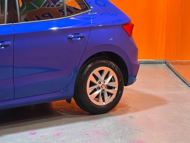 Skoda Fabia 1.0 Tsi Se Comfort Hatchback Eur HF22XGC Blue #4