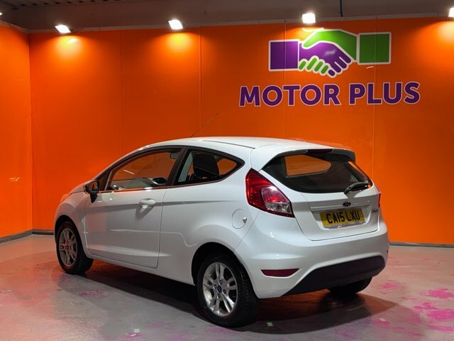 Ford Fiesta 1.25 Zetec Hatchback Euro 6 82 CA15LXU White #4