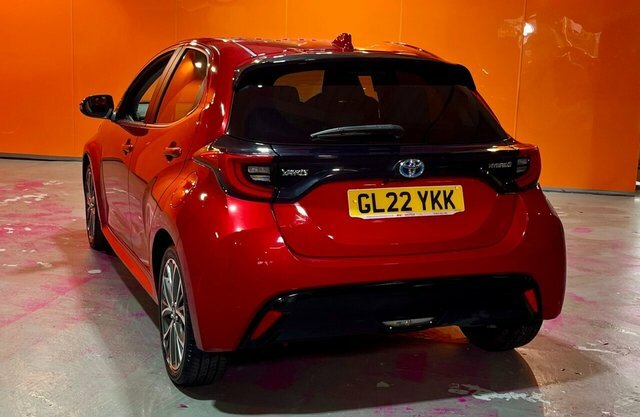 Toyota Yaris 1.5 Vvt-h Excel Hatchback Hybrid E-cvt GL22YKK Red #2