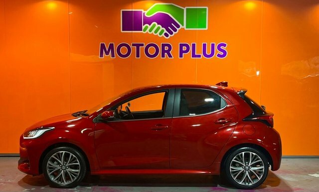 Toyota Yaris 1.5 Vvt-h Excel Hatchback Hybrid E-cvt Red