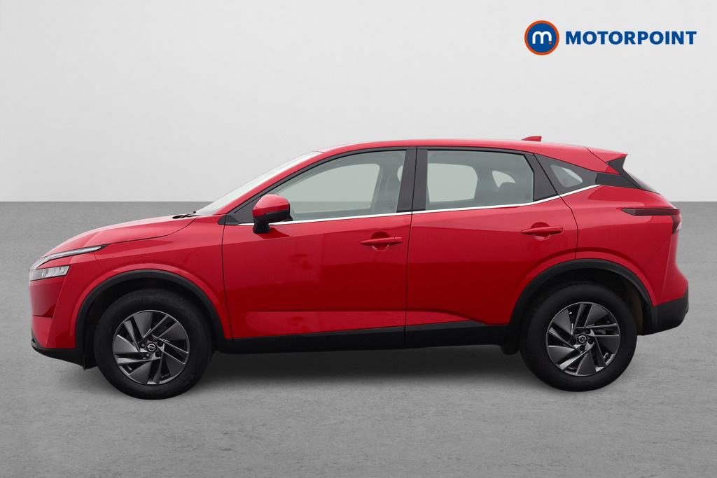 Nissan Qashqai 1.3 Dig-t Mh 158 Acenta Premium DS22PDK Red #4