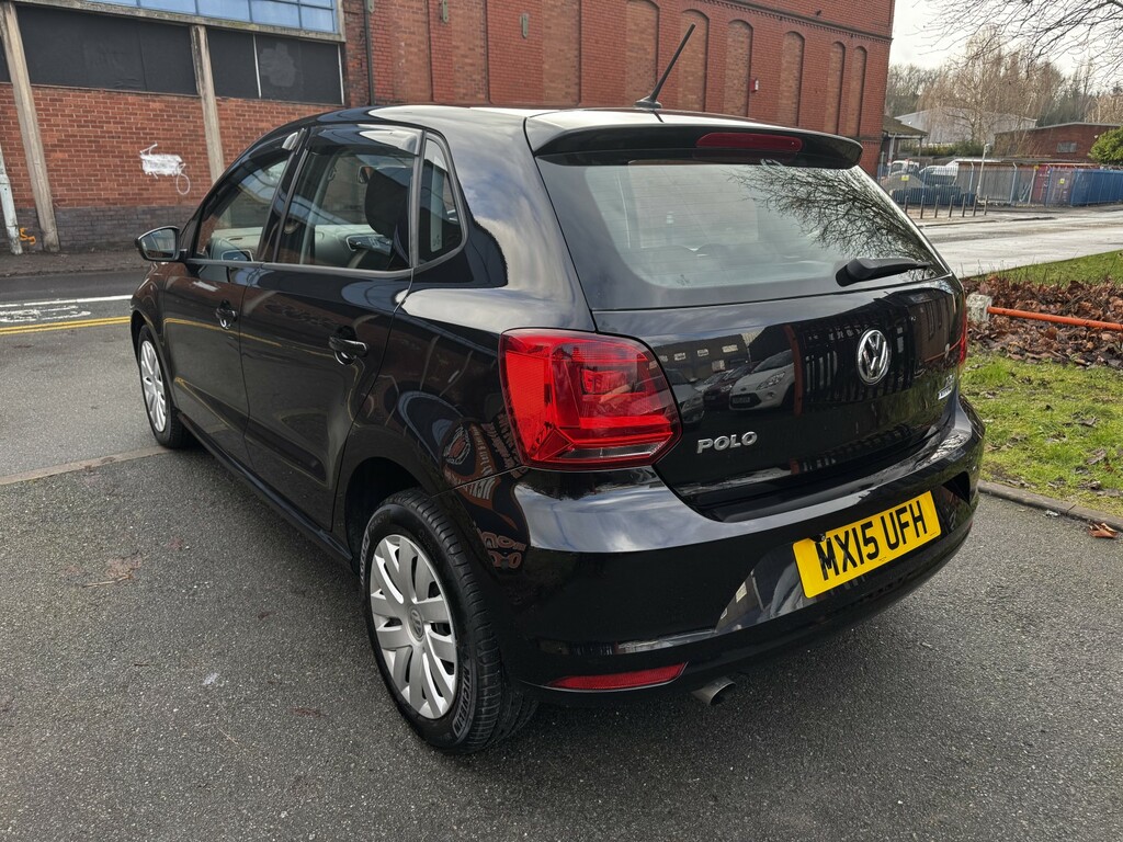Volkswagen Polo Hatchback 1.2 Tsi Bluemotion Tech Se 201515 Black #4