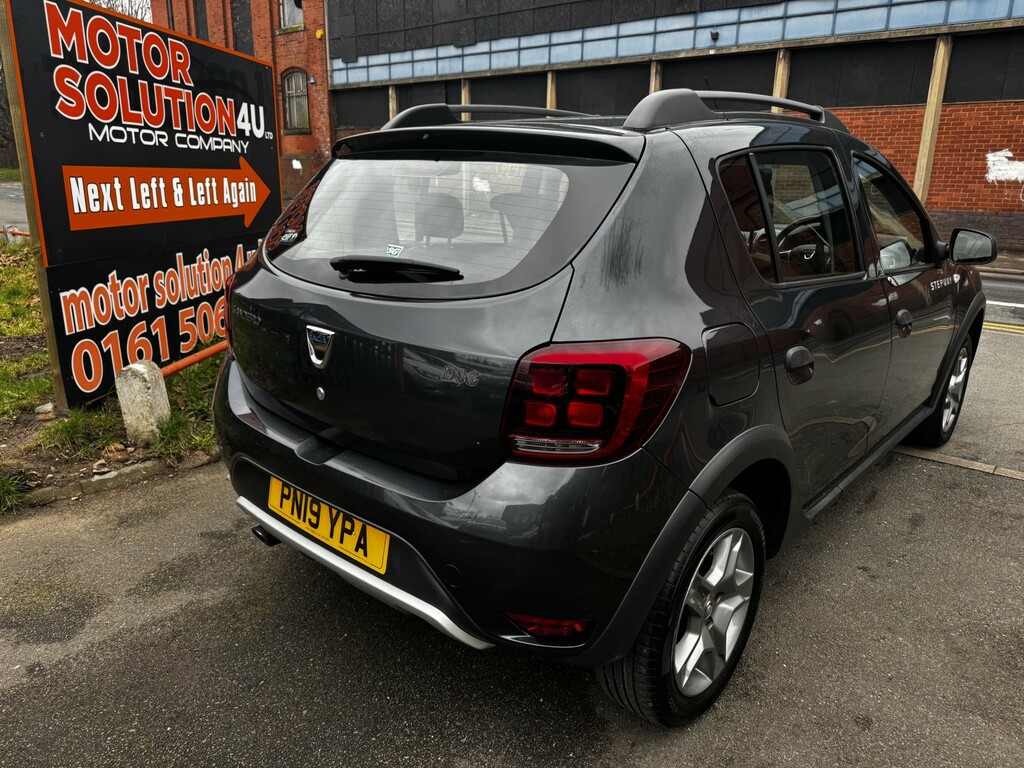 Dacia Sandero Stepway Hatchback 0.9 Stepway Essential Tce 90 My18 2019 PN19YPA Grey #4