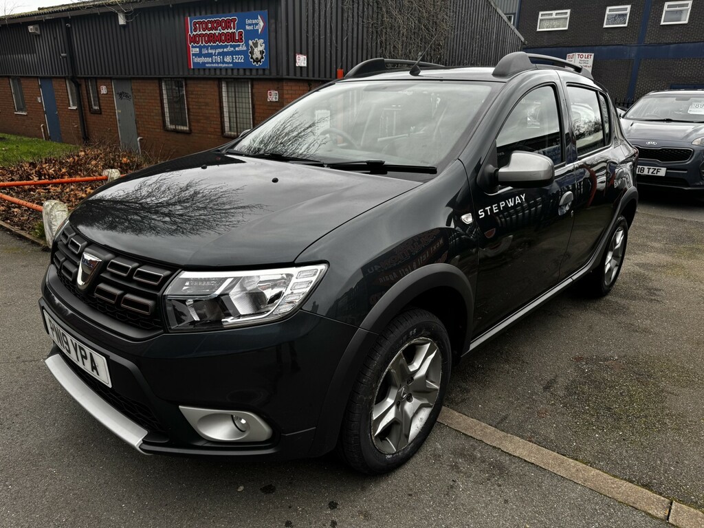Dacia Sandero Stepway Hatchback 0.9 Stepway Essential Tce 90 My18 2019 PN19YPA Grey #3