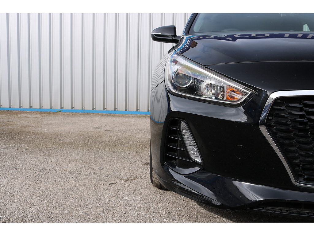 Hyundai I30 Crdi Blue Drive Se Black #2