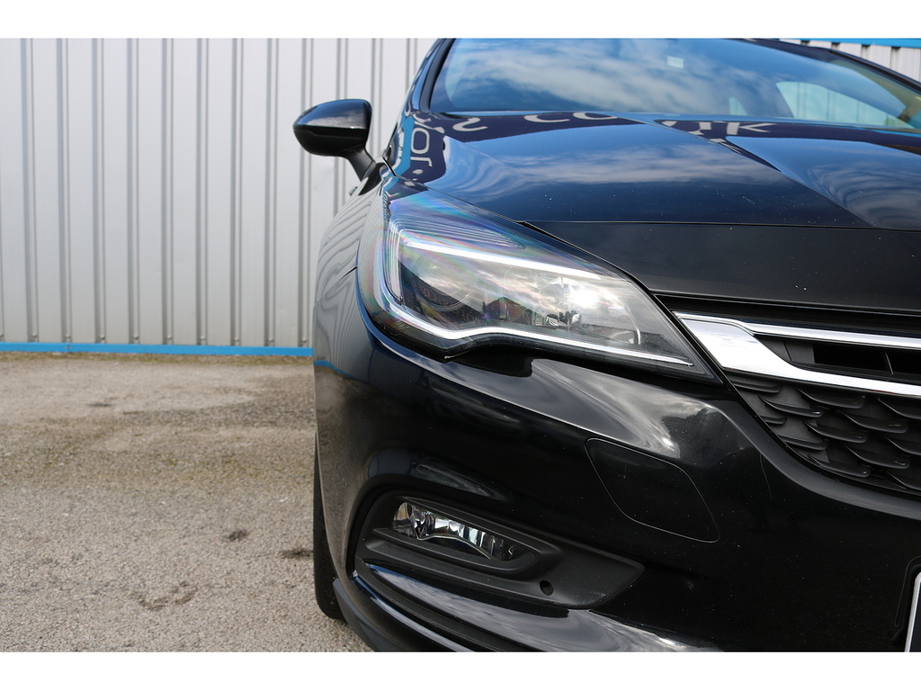 Vauxhall Astra Cdti Blueinjection Design GN68CSX Black #2