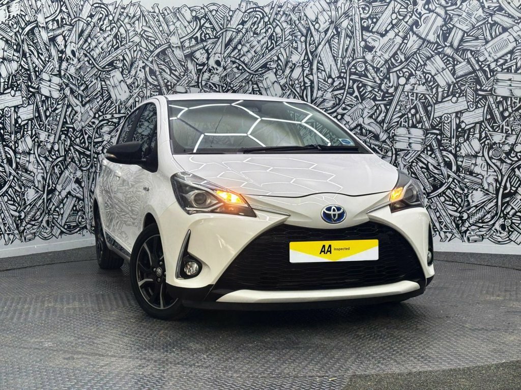 Toyota Yaris 1.5L Design FL68LXT White #2