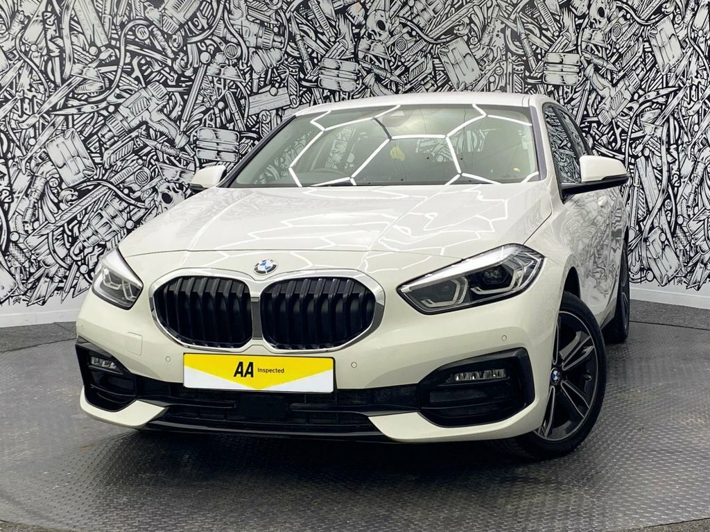 BMW 1 Series 1.5L Sport BJ71CWR White #4
