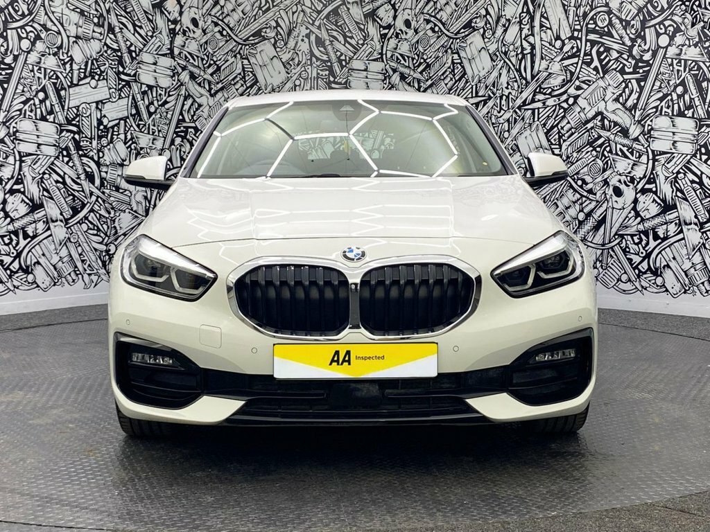 BMW 1 Series 1.5L Sport BJ71CWR White #3