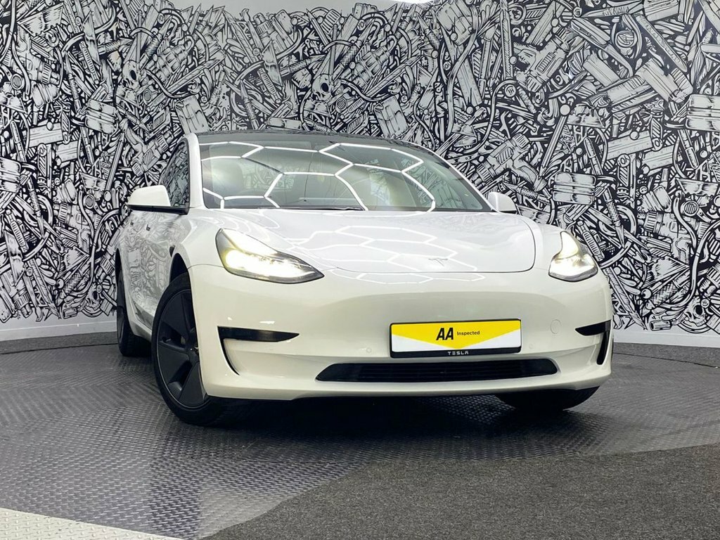 Tesla Model 3 Saloon SA71EPX White #2
