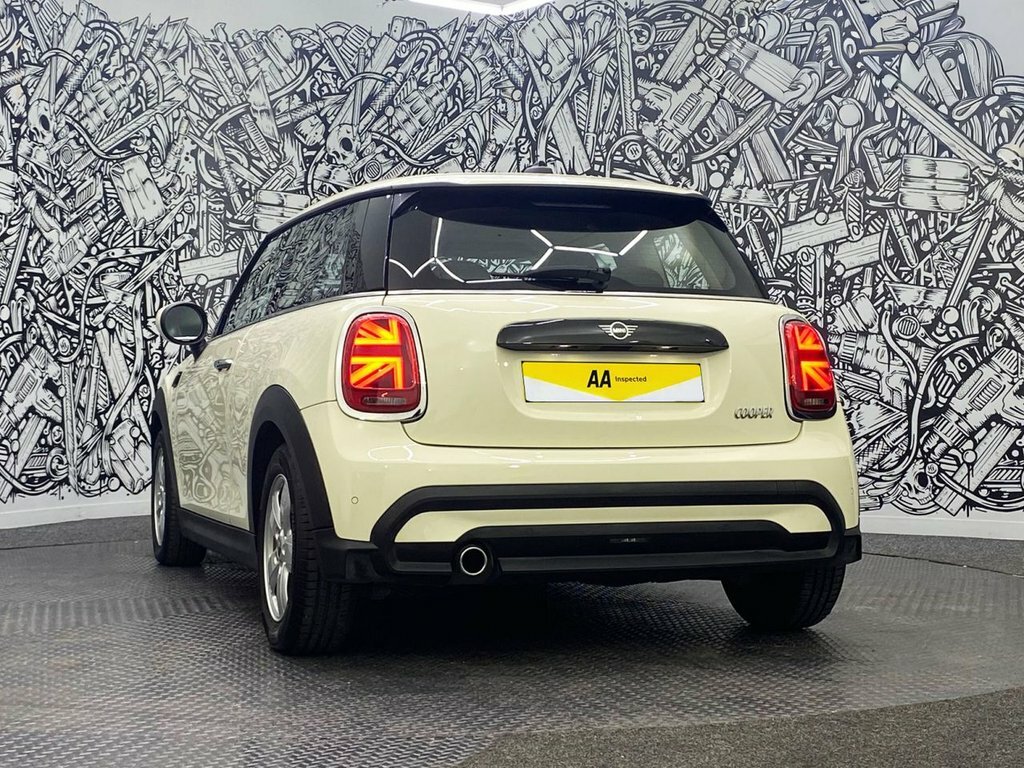 Mini Hatch 1.5L Cooper Classic EN21FTX White #6