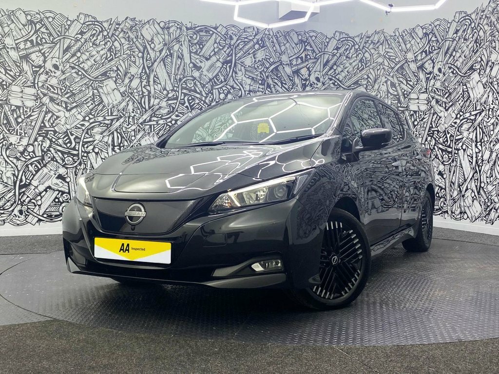 Nissan Leaf Hatchback LM73XPA Black #5