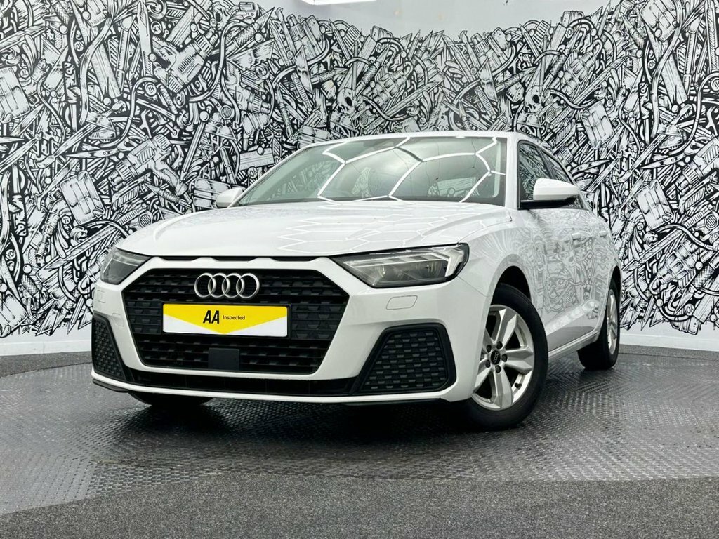 Audi A1 1L Technik WK22UUN White #5