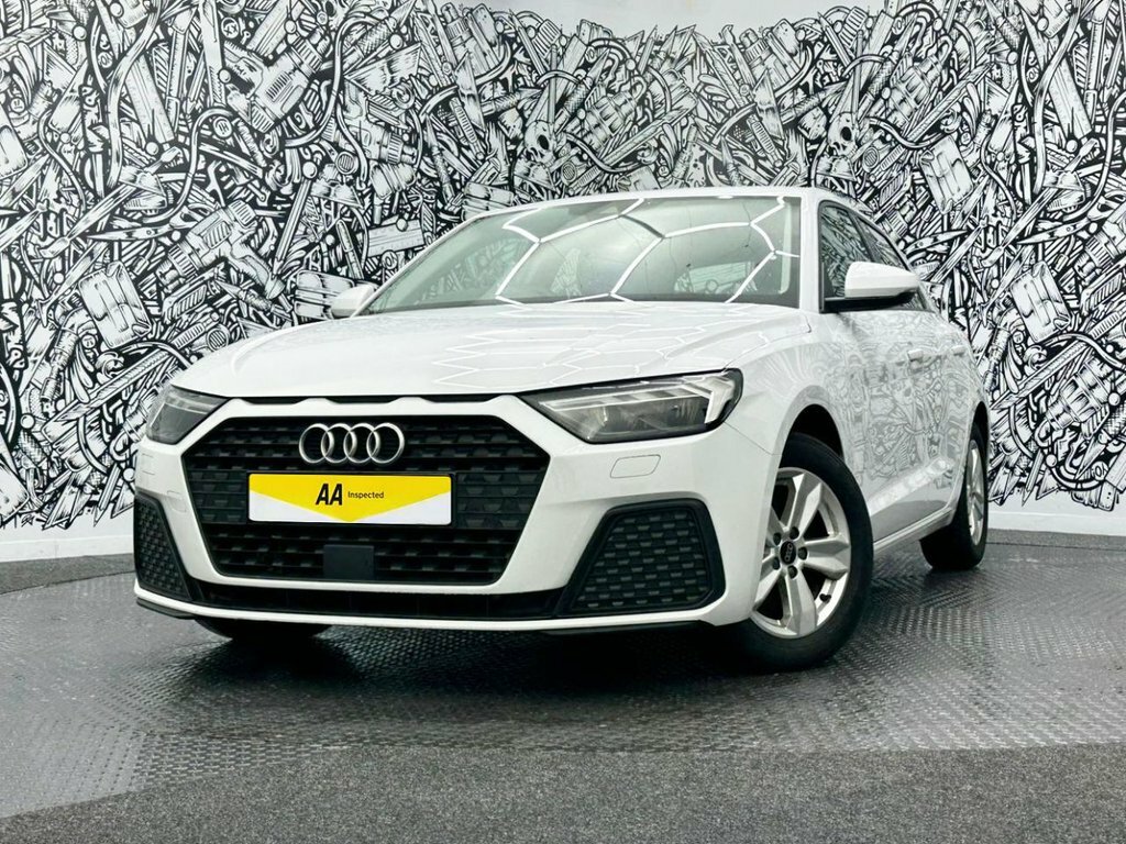 Audi A1 1L Technik WK22UUN White #4