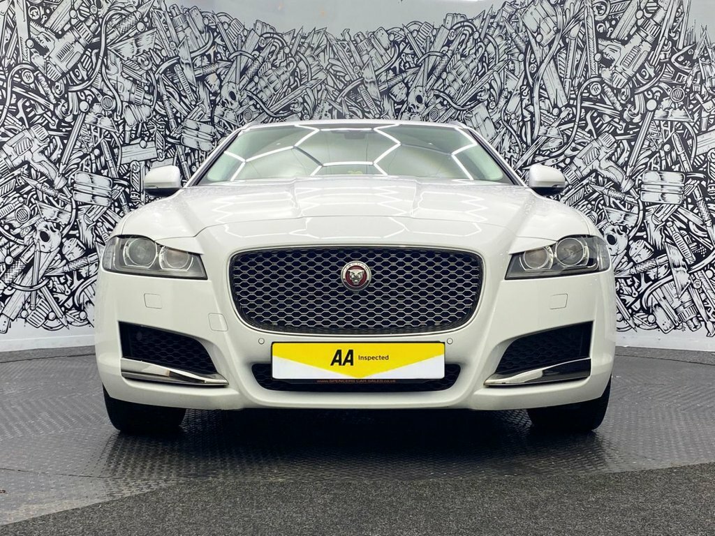 Jaguar XF 2L Portfolio White #3