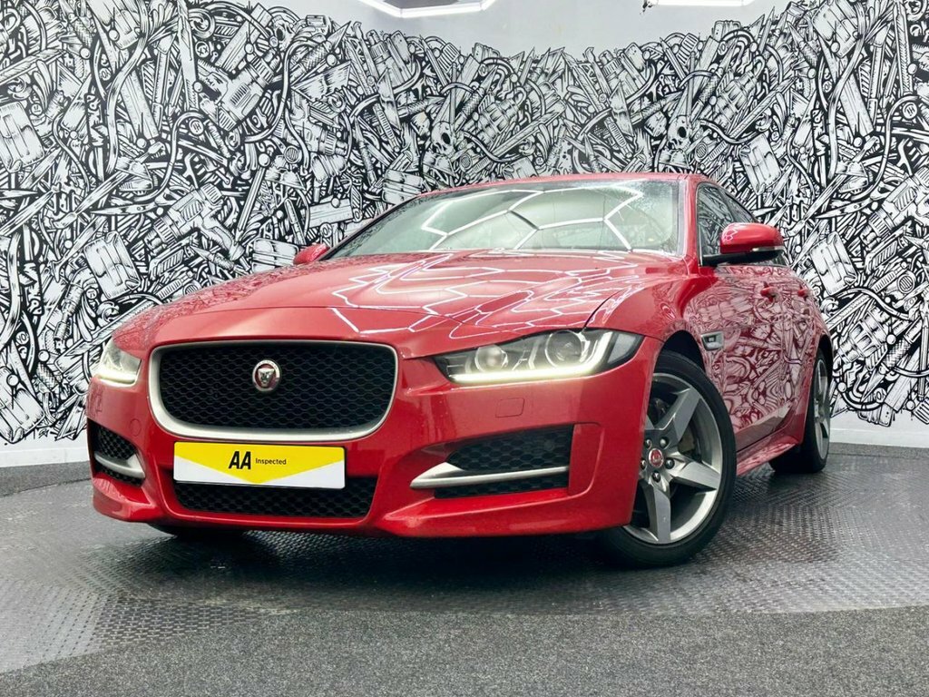 Jaguar XE 2L R-sport YH68FYU Red #4