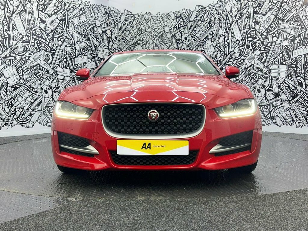 Jaguar XE 2L R-sport YH68FYU Red #3